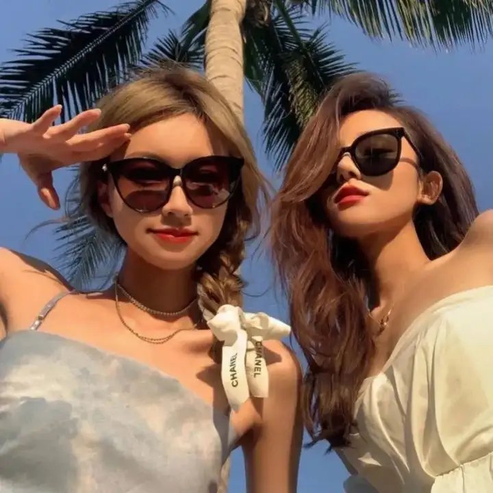 三伏天的下午 海报