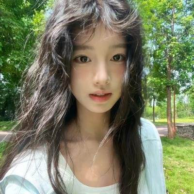 合拍学生妹 海报